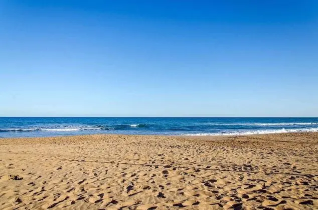 Sabbia1 CaseSicule, Apartment in the City Center and beside the Main Square, Beach at 100 m, Wi-Fi