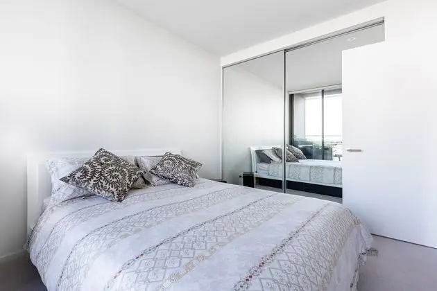 Sabrina, 2BDR Docklands Apartment - Oda