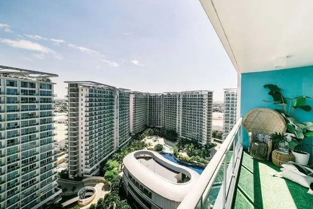 Sabrina's Crib by Azure 2 Bedroom near Airport