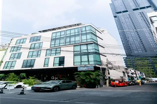 Sacha's Hotel Uno - Dış Mekan