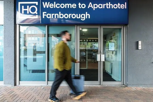 SACO Aparthotel Farnborough - Dış Mekan