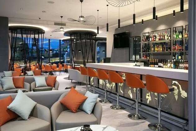 Sadie Best Western Hotel Luton - Yerinde Yemek