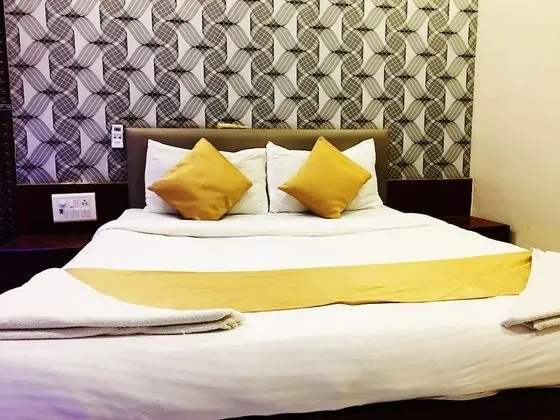 Hotel Safar Residency