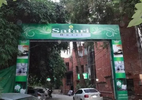 Safari Hotel Mall Road