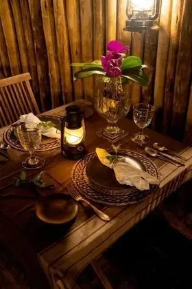 Safari Moon Luxury Bush Lodge - Yerinde Yemek