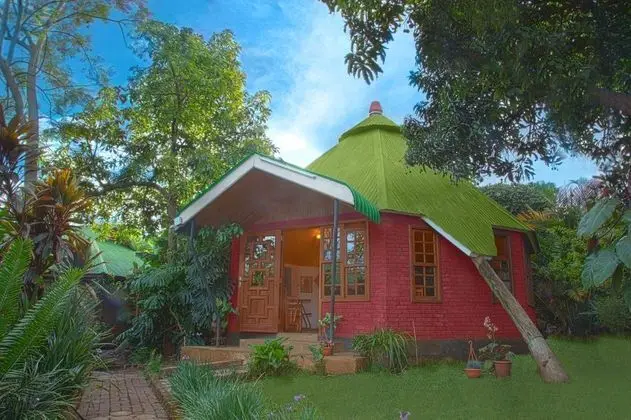 Safarland Cottages