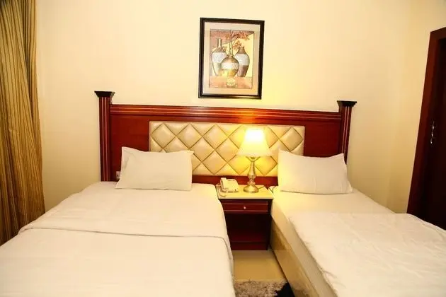 Saffron Hotel - Oda
