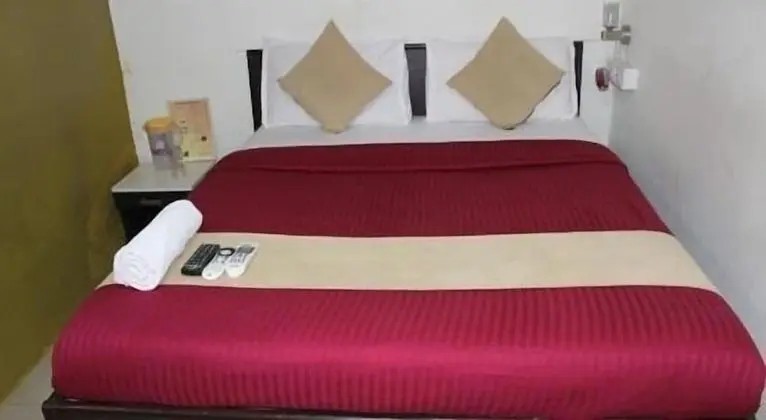 Hotel Saffron Inn - Oda