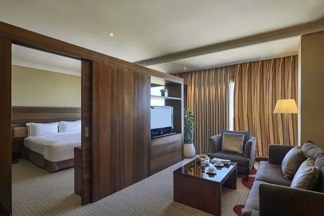 Safir Fintas Kuwait Hotel - Oda