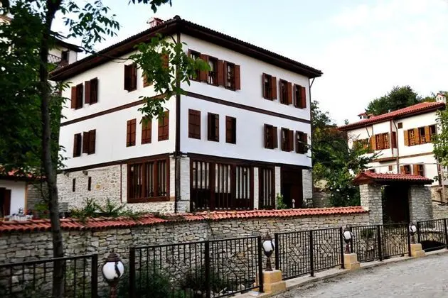 Safranbolu Çamlıca Konağı Çarşı Evi