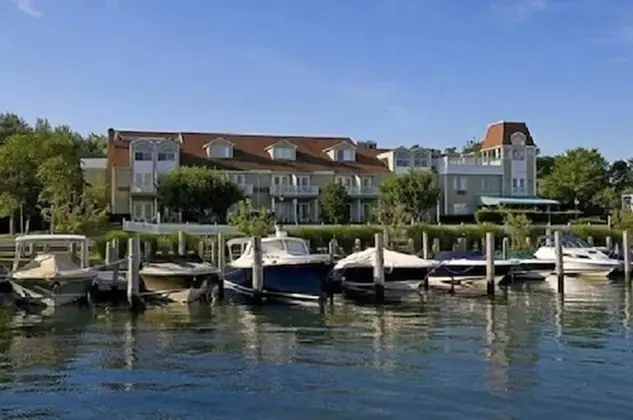 Sag Harbors Inn - 1