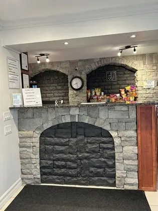 Sage Inn Merritt - Lobi