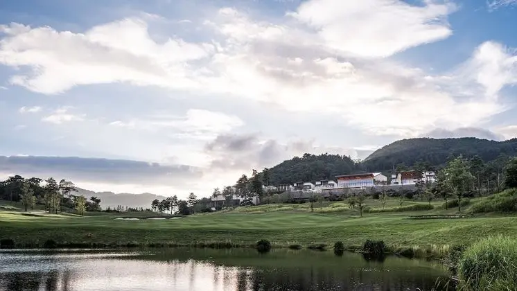 Sagewood Hongcheon Hotel