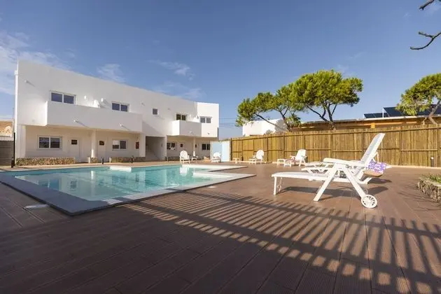 Sagres Sun Stay - Surf Camp & Hostel - Havuz