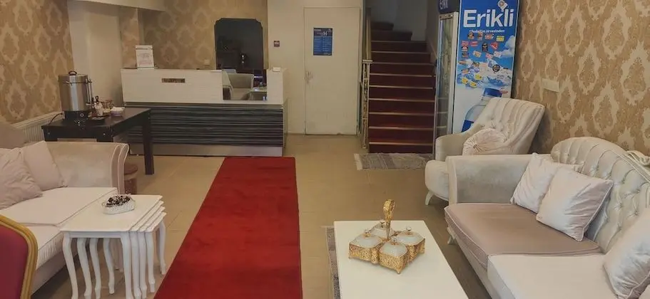 Sah Hotel - Lobi