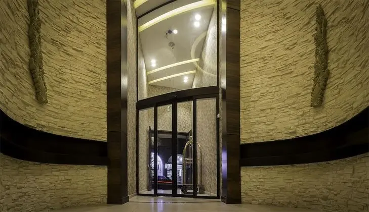 Sahara Gulf Hotel and Apartments - Lobi
