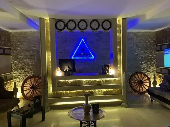 Sahara Pyramids Inn - Lobi