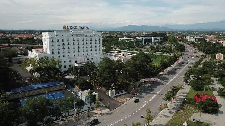 Sai Gon Phu Tho Hotel - Dış Mekan