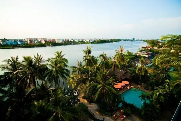 Saigon Domaine Luxury Residences