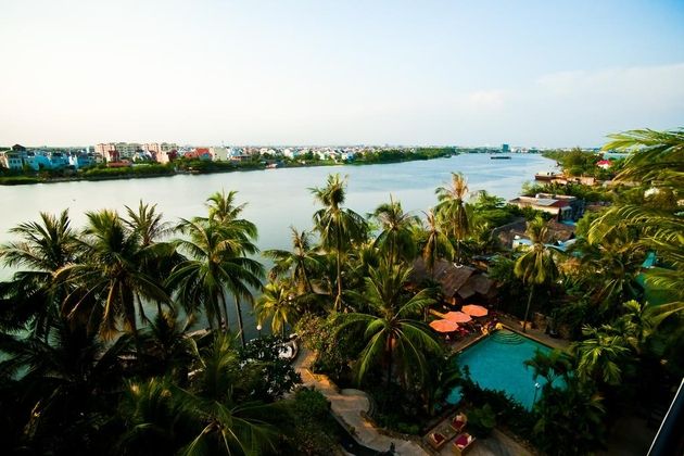 Saigon Domaine Luxury Residences