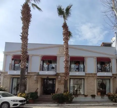 Saint John Hotel