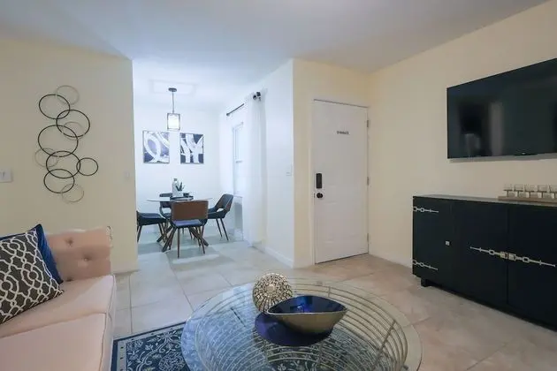 Saint Joseph Suites Down Town Tampa - Oda Düzeni