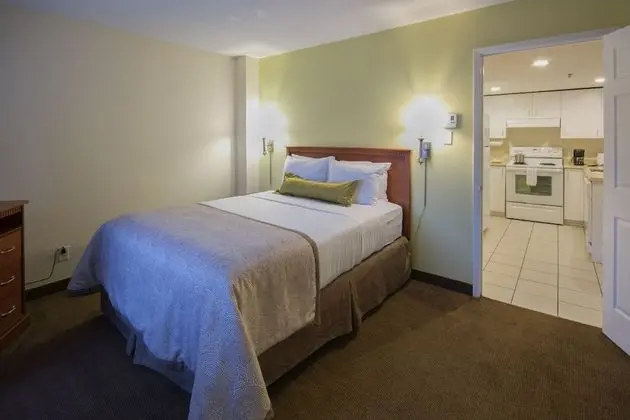 Hotel Saint-Laurent Montreal - Oda