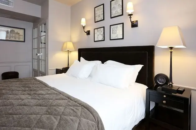 Hotel Saint Louis Pigalle - Oda