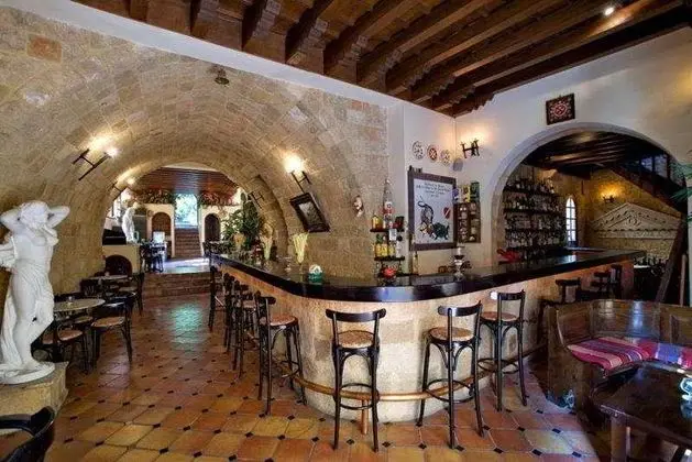 Saint Nikolis - Bar