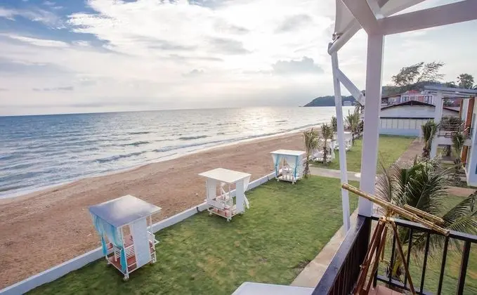 Saint Tropez Beach Resort Hotel - Dış Mekan