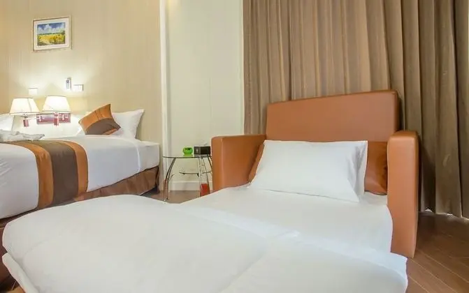 Saint Tropez Beach Resort Hotel - Oda