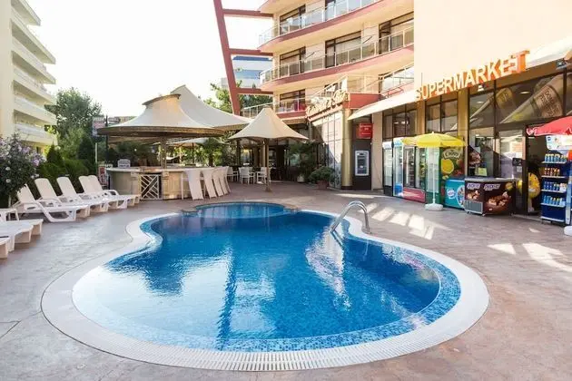 Hotel Saint Valentine - Havuz