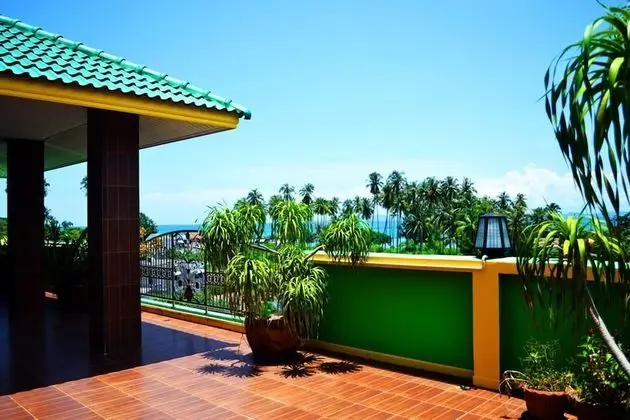 Sairougn Seaview Hotel