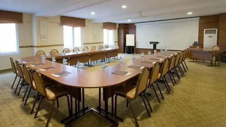 Sakarya Grand Hotel - İş / Konferans