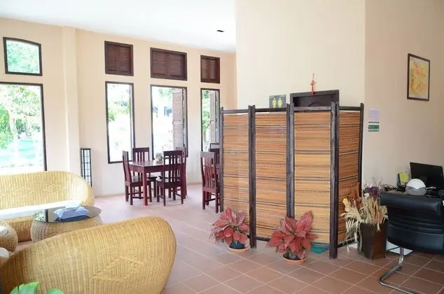 Saksiri Riverside Boutique Hotel - Lobi