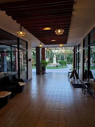 Sakura Boutique Hotel - Lobi