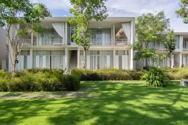 SALA Phuket Mai Khao Beach Resort - Dış Mekan