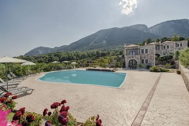 Salakos Villas