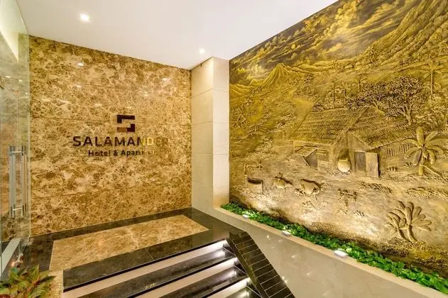 Salamander Hotel and Apartment - Lobi