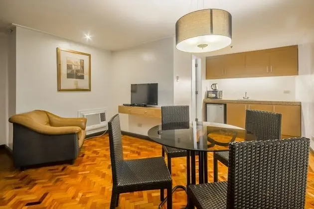 Salcedo Suites at LPL Manor - Oda Düzeni