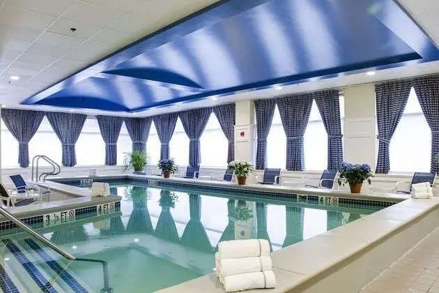 Salem Waterfront Hotel & Suites - Havuz