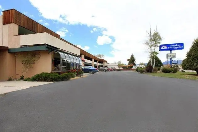 Salida Inn & Monarch Suites