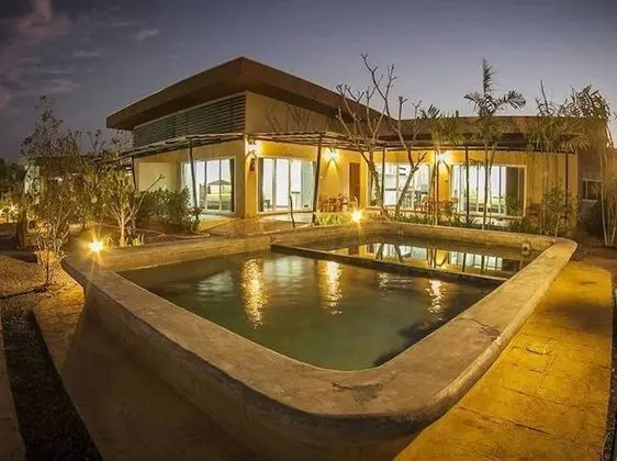 Saline Hot Spring Resort - 1