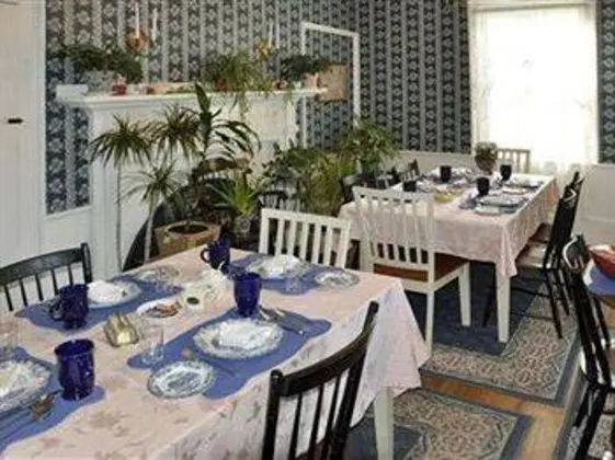 Sally Webster Inn