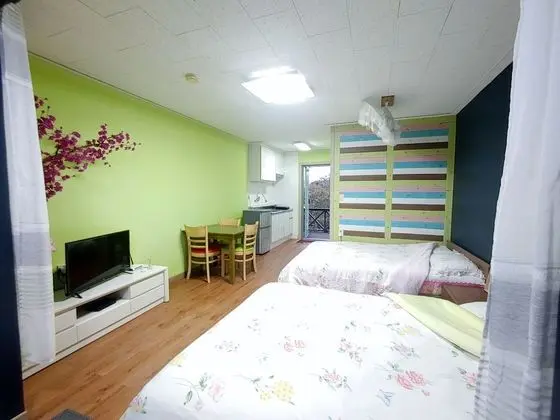 Salmon Village Pension