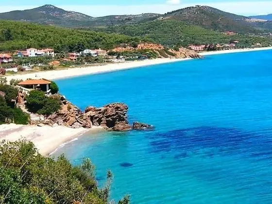 Salonikiou Beach Deluxe Apartments - Plaj