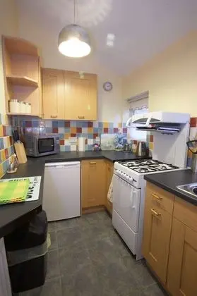 Saltburn Holidays Primrose Cottage - Mutfak