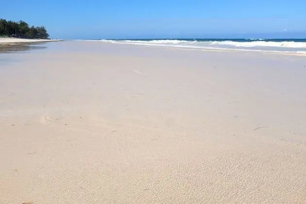 Salty's Kitesurf Village - Plaj