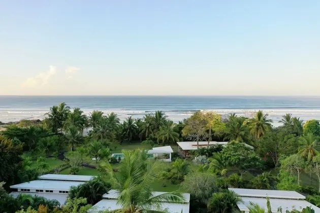 Salvatierra Beachfront Hotel - Dış Mekan