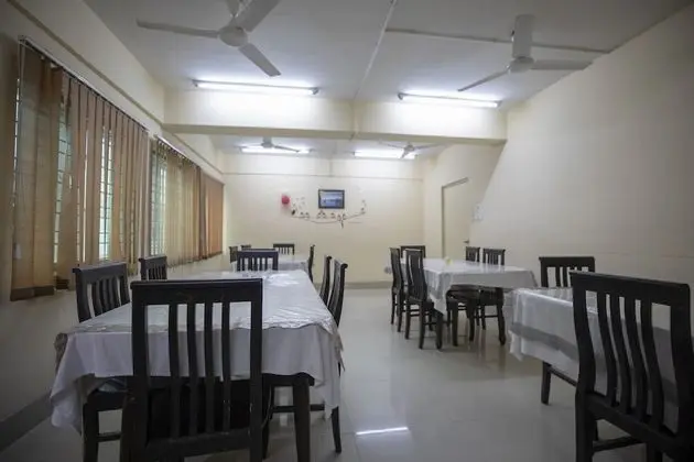 The Salvation Army Red Shield Guest House - Yerinde Yemek